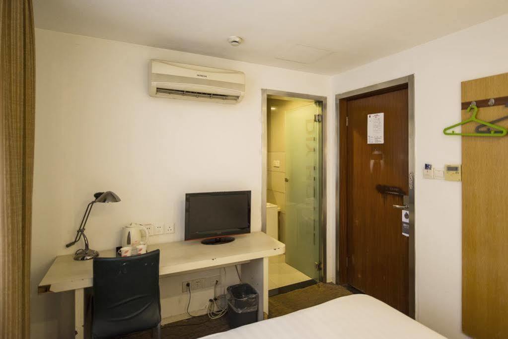 Motel 168 Shanghai Changping Road Branch Exteriér fotografie